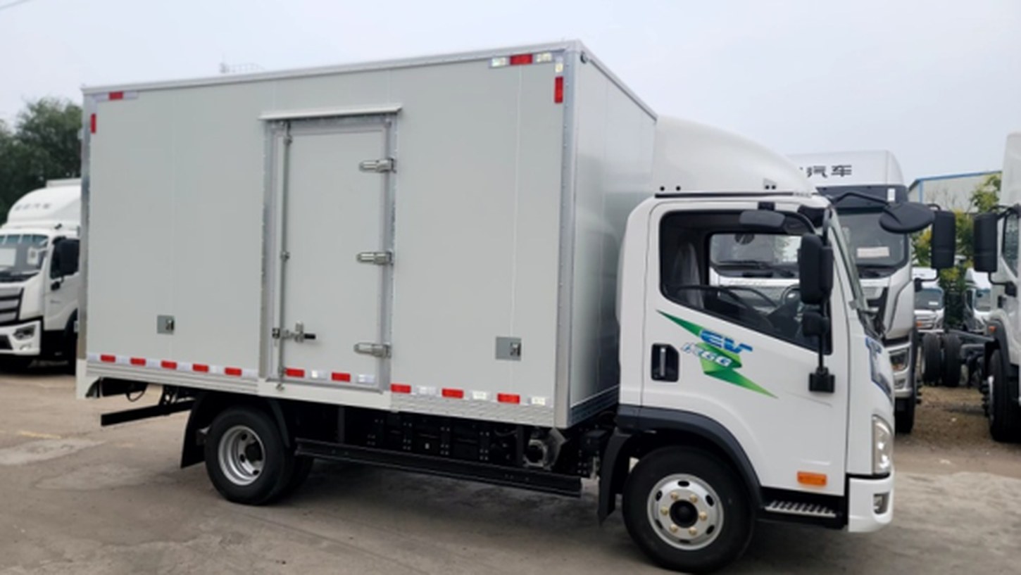 Light Truck Refrigerated Reefer Box additional product views