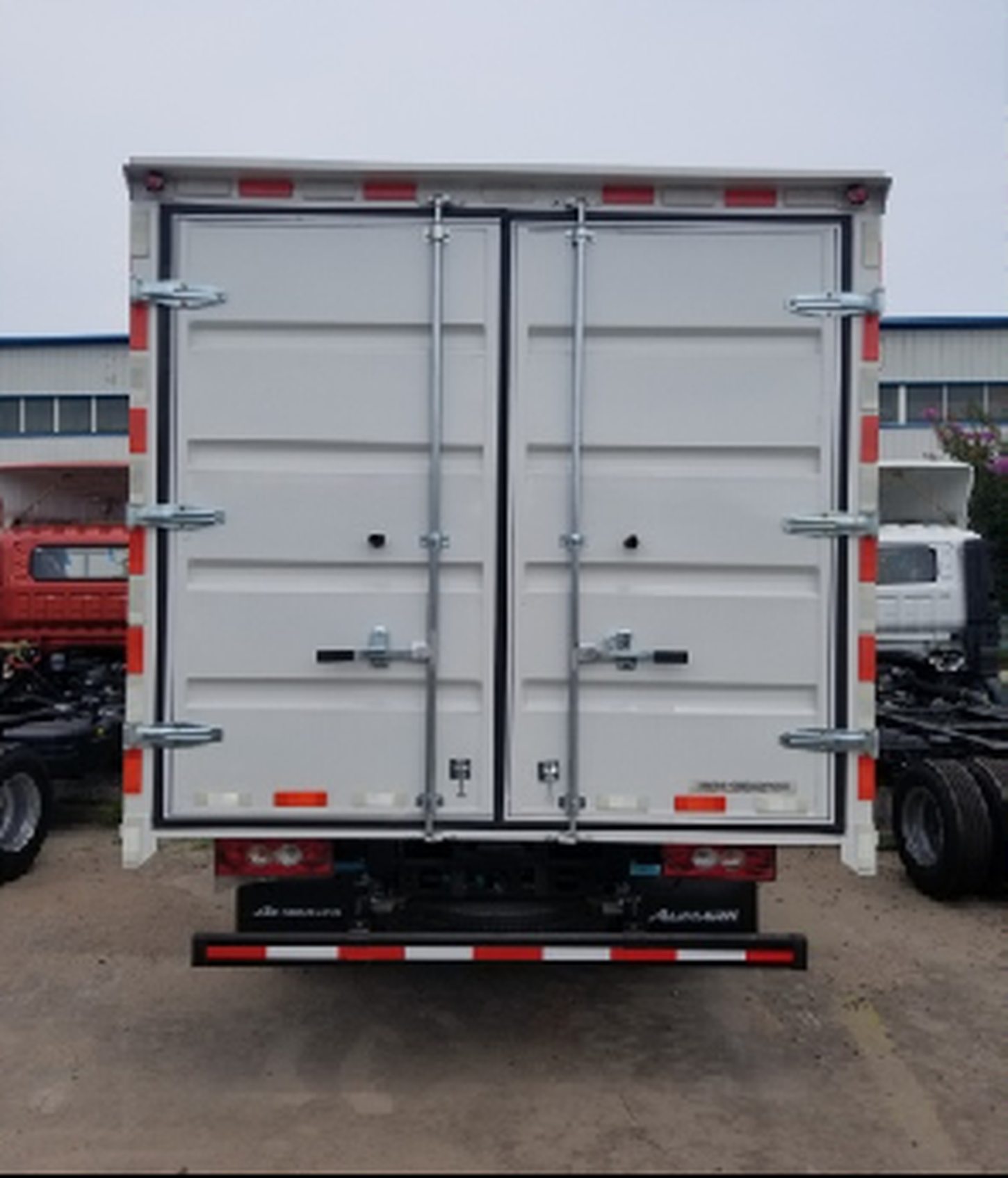 Light Truck Corrugated Dry Van additional product views
