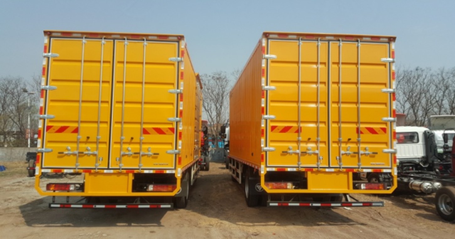 Medium Truck Corrugated Van additional product views