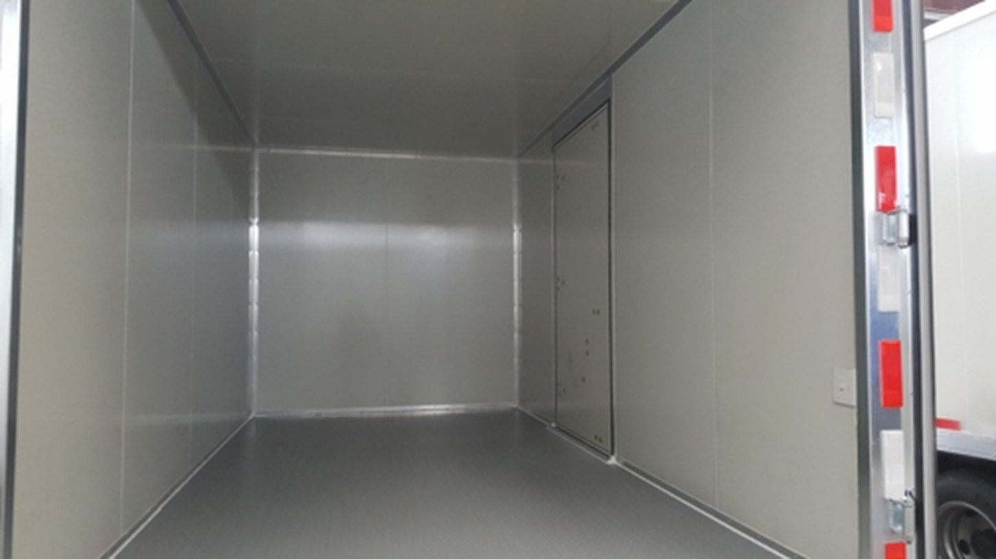 Interlocking Sandwich Panel Van additional product views